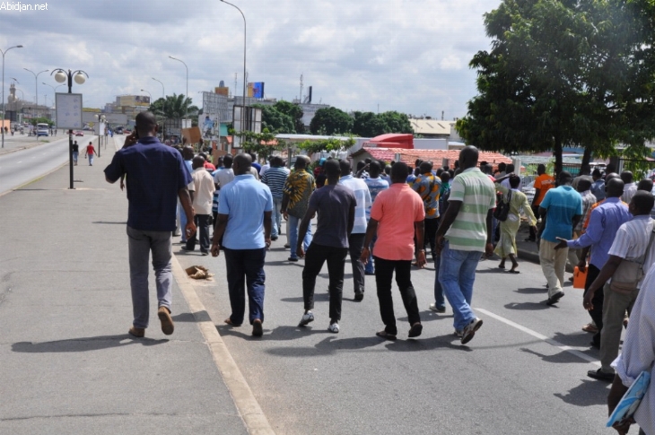 Charlie Hebdo: entre 200 et 300 manifestants anti-Charlie à Abidjan